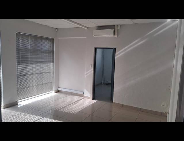 BUSINESS PROPERTY TO RENT IN NEWTON PARK